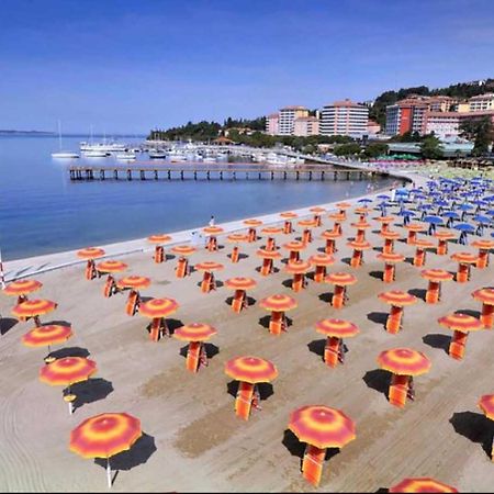 Appartamento Bamboo Floating House Portorose Esterno foto