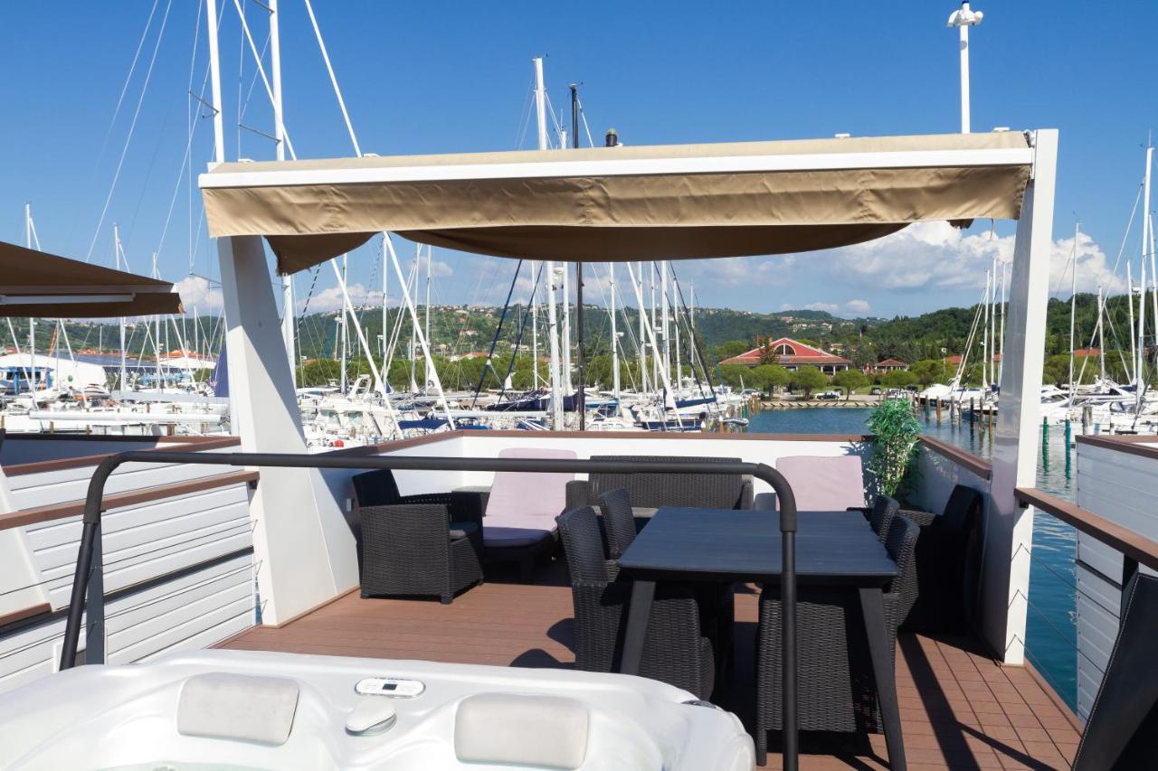 Appartamento Bamboo Floating House Portorose Esterno foto