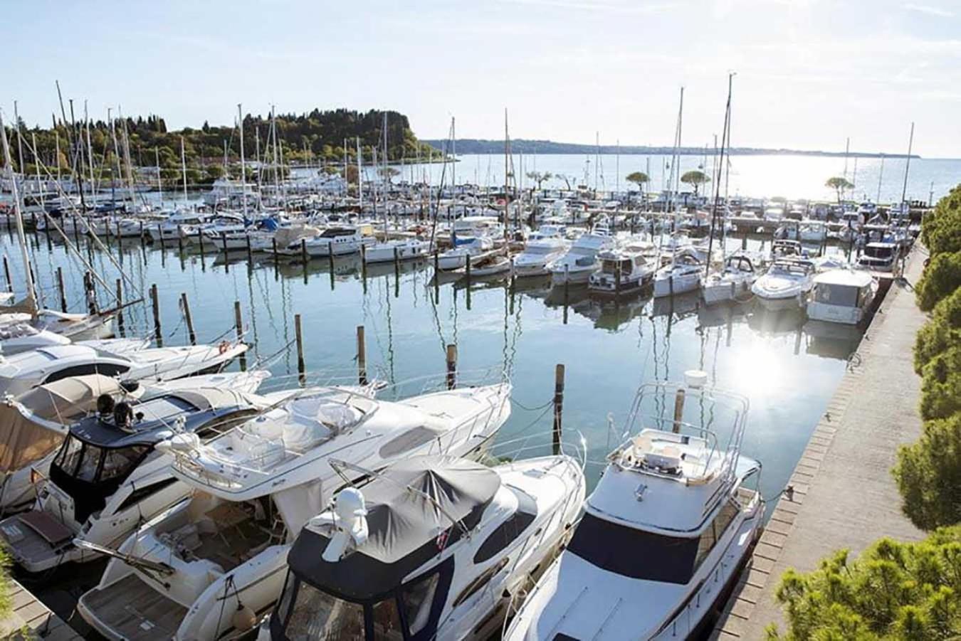 Appartamento Bamboo Floating House Portorose Esterno foto